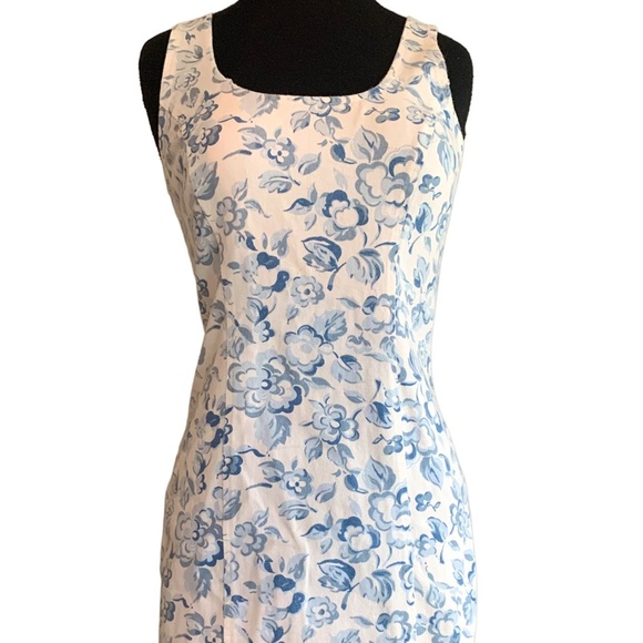 Rampage Dresses & Skirts - VINTAGE 90s Rampage Sleeveless Denim Blue and White Floral Dress Size 7